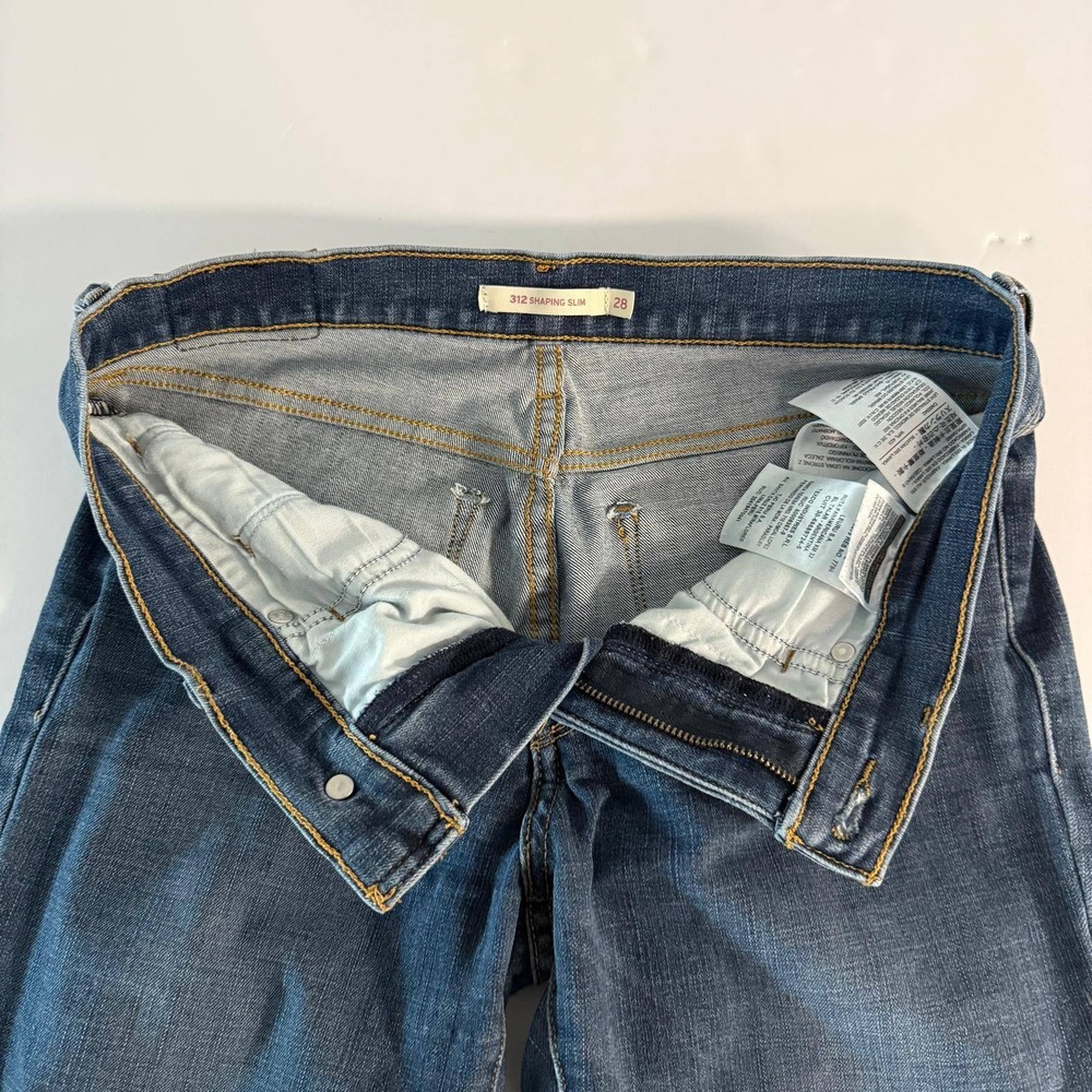 Levis 312 Shaping Slim Jeans Womens 28x32 Medium Wash Blue Denim Mid Rise - Picture 15 of 16